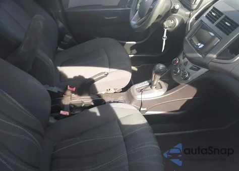 2014 Chevrolet Sonic Lt Auto из США, поврежденный, VIN 1G1JC5SH0E4162876